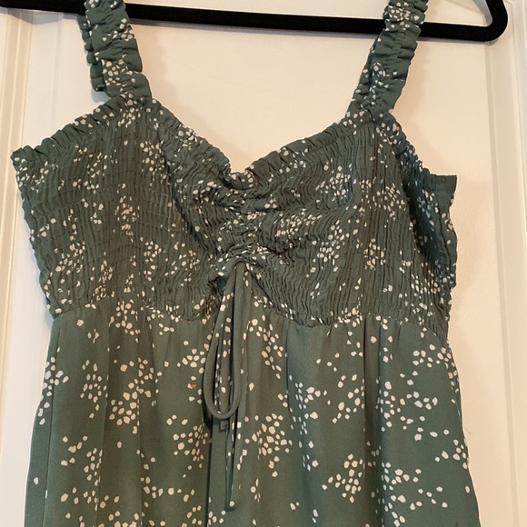 Dress - Picture 2 of 5